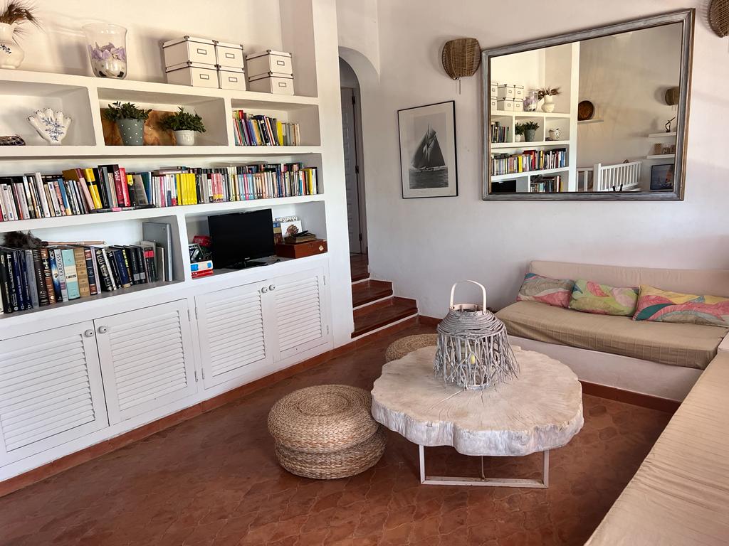 f0ba2175-2aa0-42fe-9474-6f4952537199